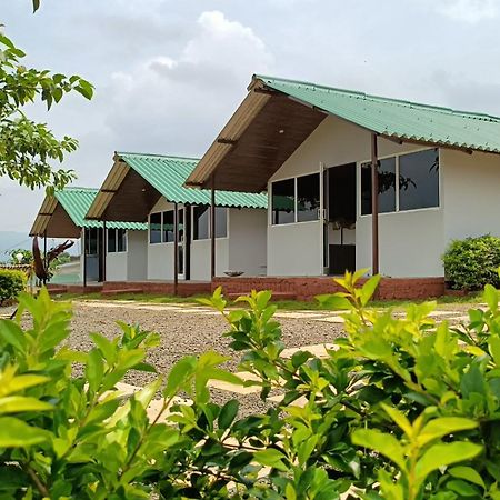 Shelby Pawana Lake Cottages & Camping Tents Lonavala Exteriör bild