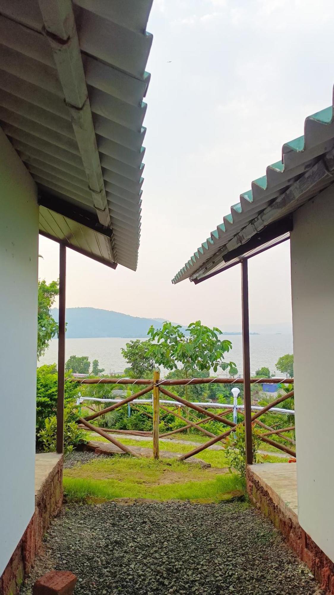 Shelby Pawana Lake Cottages & Camping Tents Lonavala Exteriör bild